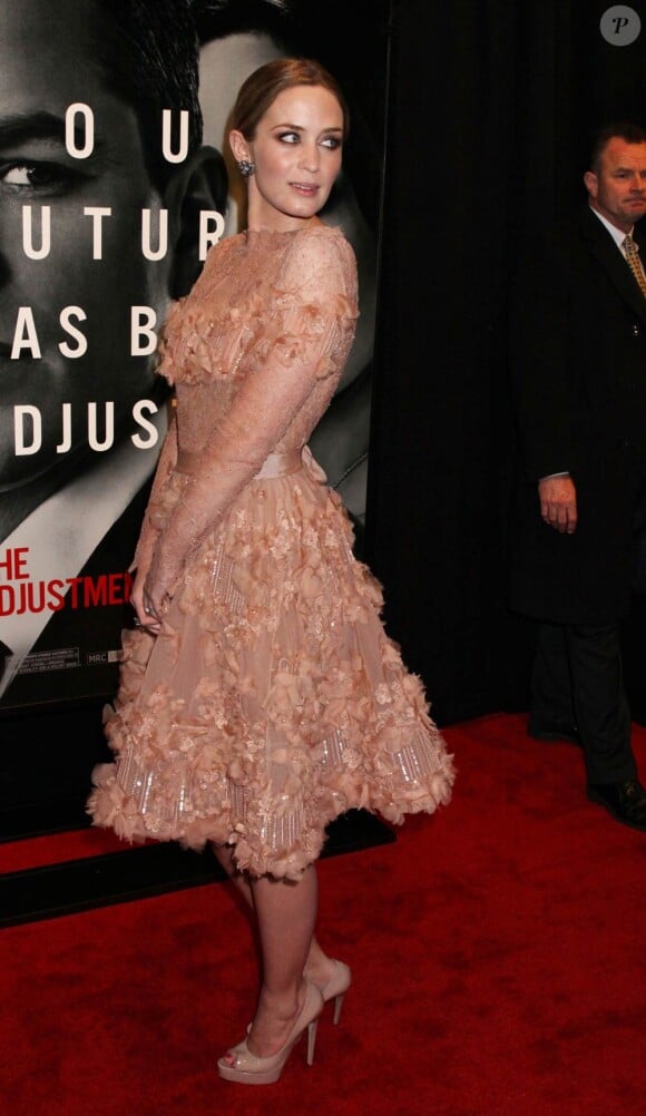 La superbe Emily Blunt à l'occasion de l'avant-première de L'agence, qui s'est tenue au Ziegfeld Theatre de New York, le 14 février 2011.