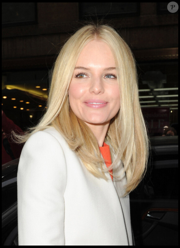 Kate Bosworth arrive au défilé Calvin Klein durant la Fashion Week de New York, le 17 février 2011.