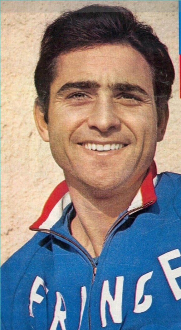 Jean Baeza, ancienne gloire de l'OL sous les couleurs duquel il défendit à l'époque de Guy Lacombe et Raymond Domenech, est décédé en février 2011 à l'âge de 68 ans.