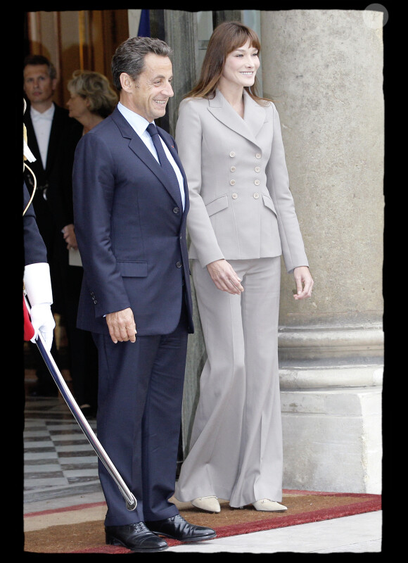 Carla Bruni et Nicolas Sarkozy en septembre 2010 à Paris.
