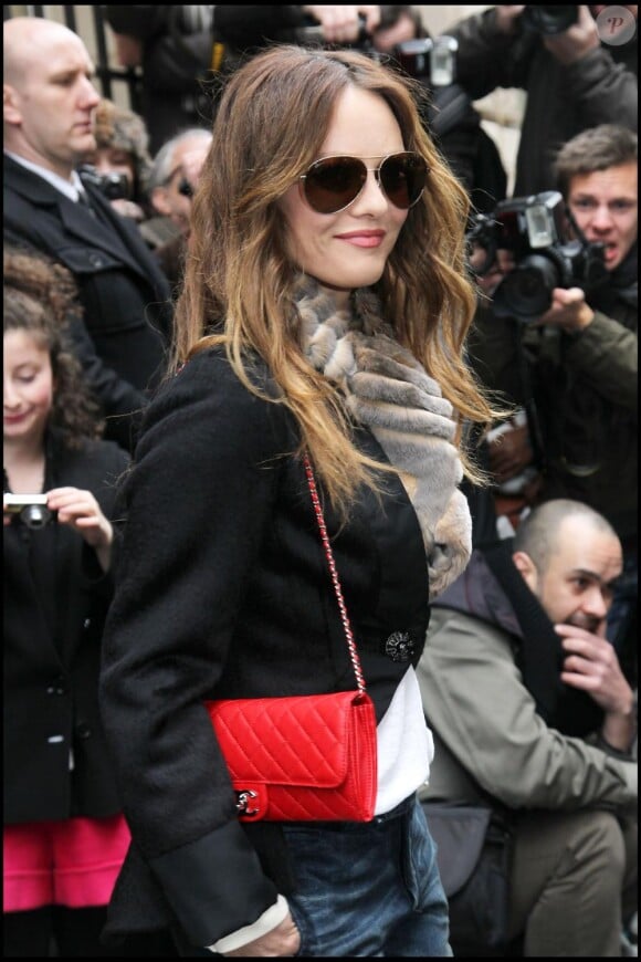 Vanessa Paradis le 25 janvier 2011 au défilé Chanel à Paris.