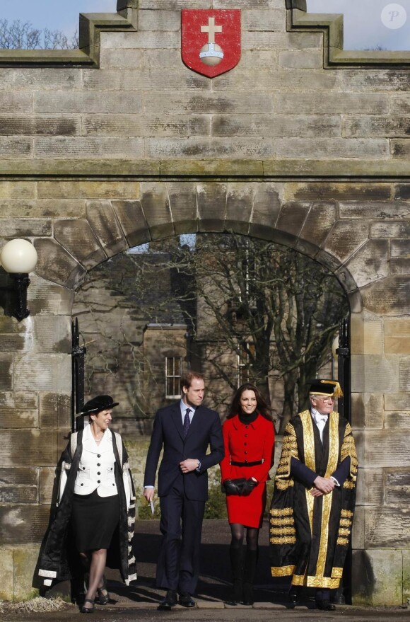 Le prince William et Kate Middleton étaient de retour sur les lieux de la naissance de leur amour, à St. Andrews, pour inaugurer les célébrations du 600e anniversaire de leur ancienne université, le 25 février 2011.