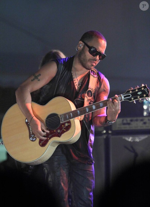 Lenny Kravitz en concert à Nassau le 26 février 2011