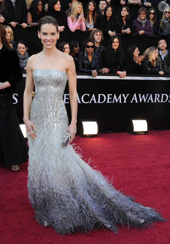 Hilary Swank lors de son arrivée à la 83e cérémonie des Oscars, au Kodak Theatre d'Hollywood, à Los Angeles, le 27 février 2011.