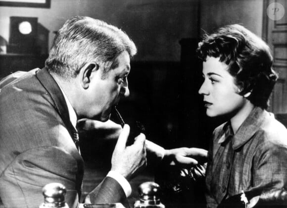 Annie Girardot face à Jean Gabin dans Maigret tend un piège
