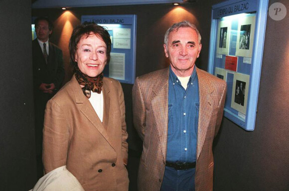 Annie Girardot et Charles Aznavour en 1995
