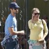 Natalie Portman, enceinte, et son fiancée Benjamin Millepied, vont déjeuner à West Hollywood, à Los Angeles, le 28 février 2011.