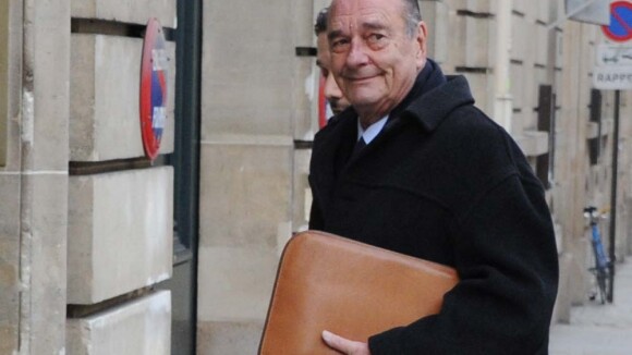 Le procès de Jacques Chirac reporté, l'ancien président "prend acte"...