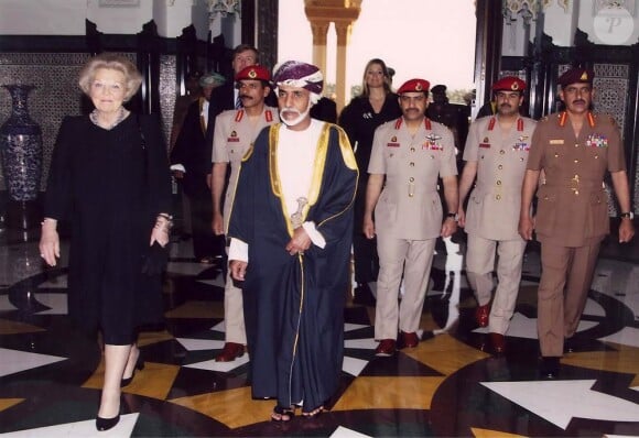 Willem-Alexander et Maxima des Pays-Bas accompagnaient le 8 mars 2011 la reine Beatrix dans sa visite à dîner chez le sultan Qaabos bin Said al Said, à Mascate. Ils enchaîneront avec une visite de trois jours au Qatar.