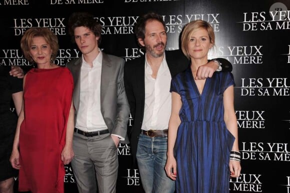 Avant-première Les Yeux de sa mère, à Paris, le 22 mars 2011 : Marisa Paredes, Jean-Baptiste Lafargue, Christopher Thompson et Marina Foïs.