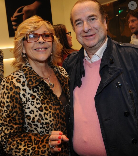 Nicoletta et Paul-Loup Sulitzer lors de la soirée d'inauguration de la boutique Hästens le 17 mars 2011
 