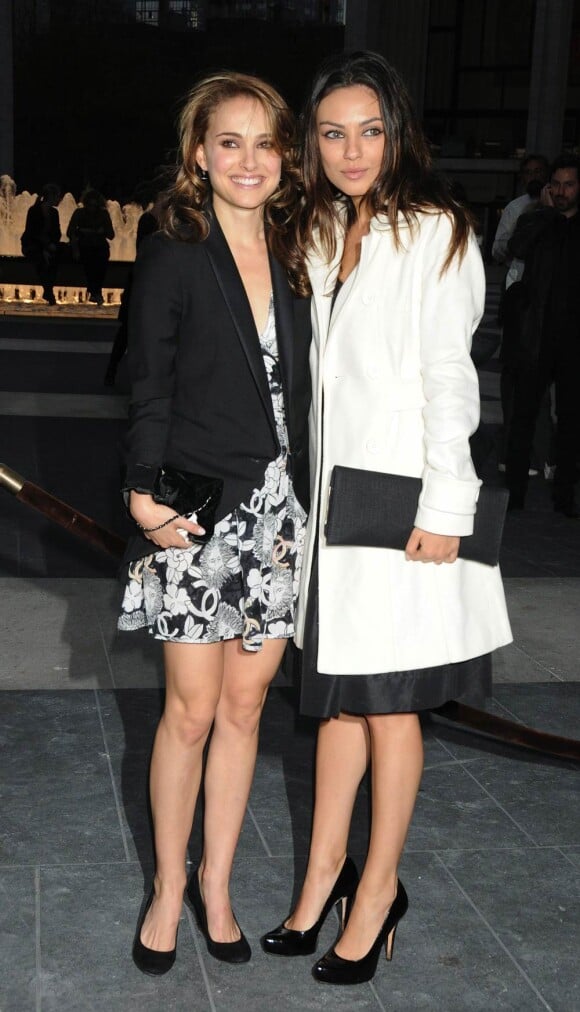 Natalie Portman et Mila Kunis à New York, en 2009.