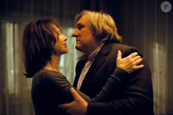 Gérard Depardieu et Nathalie Baye dans Je n'ai rien oublié, en salles le 30 mars 2011.