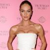 Candice Swanepoel lors de la soirée Victoria's Secret en mars 2011 avec un corps de plus en plus mince
