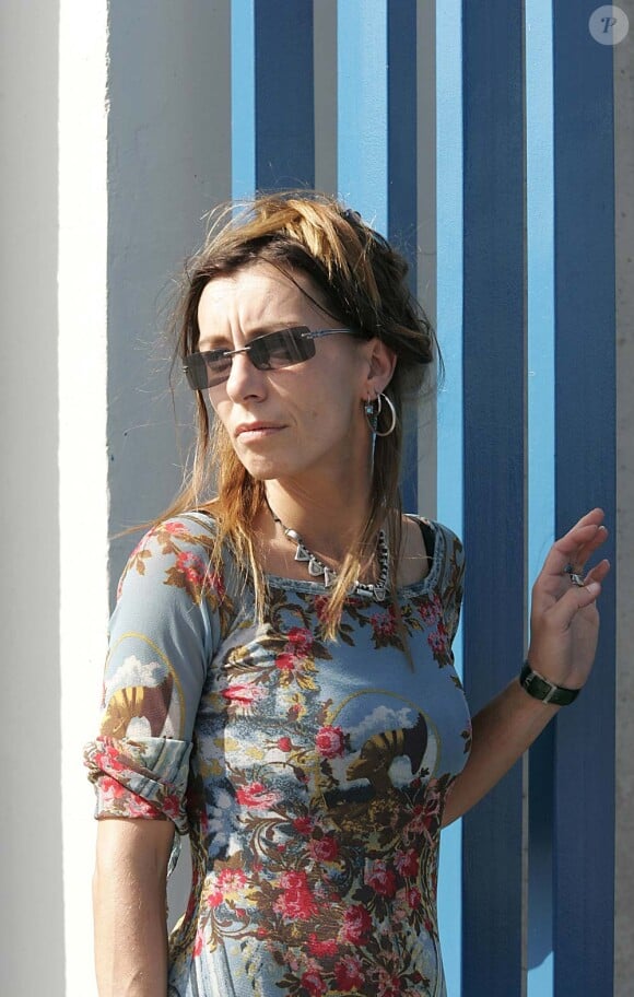 Kristina Rady rend visite à Bertrand Cantat au centre de détention de Muret, le 2 octobre 2004.