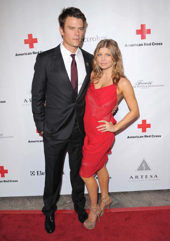 Bal de la Croix-Rouge américaine à Santa Monica, le 9 avril 2011 : Fergie et Josh Duhamel.