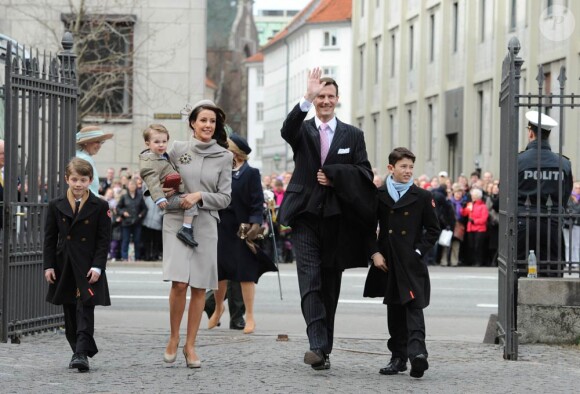 Le 14 avril 2011, le prince Joachim et la princesse Marie de Danemark, avec leurs trois fils (Nikolai, Felix et Henrik) assistaient au baptême de leur neveu Vincent et leur nièce Joséphine (dont Marie est marraine), jumeaux de Frederik et Mary de Danemark.