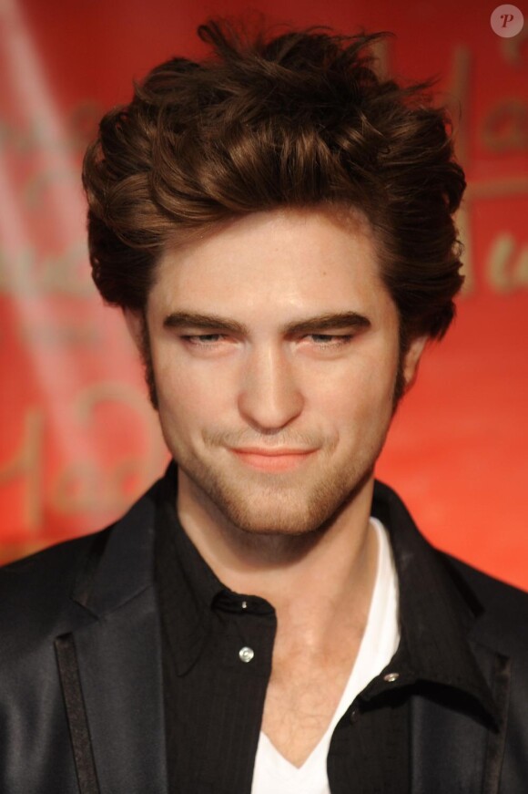 La statue de cire de Robert Pattinson à New York au musée Madame Tussauds le 25 mars 2010