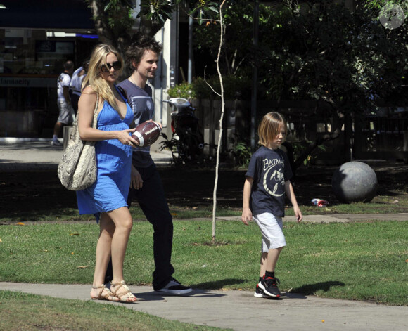Ma famille d'abord : Kate Hudson, son fils Ryder et Matthew Bellamy de Muse à Buenos Aires en Argentine le 2 avril 2011