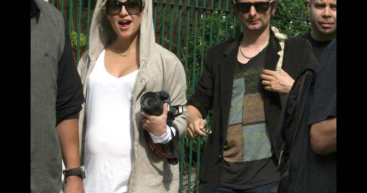 Kate Hudson et son boyfriend Matthew Bellamy, en vacances à Buenos Aires, le 3 avril 2011 ...