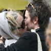 Kate Hudson et son boyfriend Matthew Bellamy, s'embrassent et profitent de leurs vacances à Buenos Aires, le 3avril 2011, encompagnie du fils de Kate, Ryder 