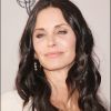 Divine comme toujours, Courteney Cox a fait le spectacle lors de la soirée Cougar Town organisée à Los Angeles le 20 avril 2011