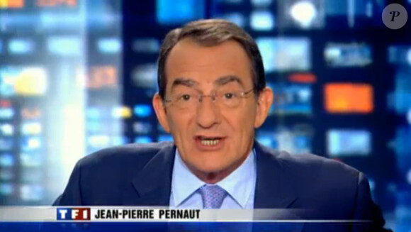 Jean-Pierre Peranut présente le JT de 13 heures de TF1, vendredi 22 avril.