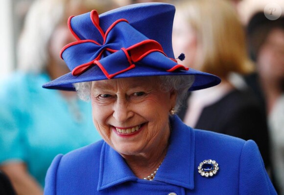 Mercredi 27 avril 2011, la reine Elizabeth II, radieuse et pimpante, était en visite à Cambridge, pour l'anniversaire des 500 ans du St John's College.