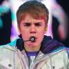 Justin Bieber se produit sur la scène de Bercy (Paris), le 29 mars 2011.