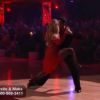 Kirstie Alley et son partenaire Maksim dansent un tango  argentin lors du 8e épisode de Dancing With The Stars 12. Mai 2011