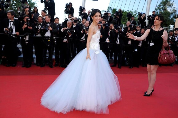 Li Bing Bing, L'Oréal Girl très en beauté a charmé la Croisette le 15 mai 2011 à Cannes 