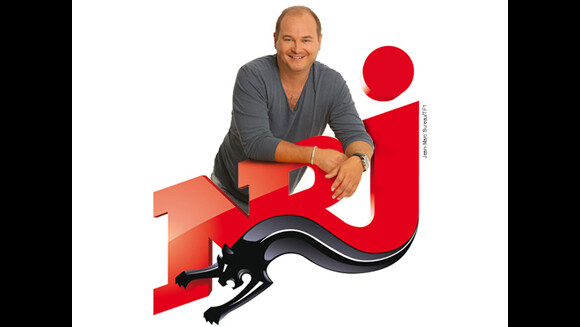 Cauet anime l'émission C'Cauet sur NRJ, du lundi au vendredi entre 21h et minuit.