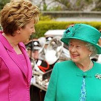 La reine Elizabeth II en visite explosive aux couleurs de la réconciliation !