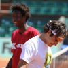Le 17 mai 2011, Gaël Monfils et Roger Federer à l'échauffement à la Porte d'Auteuil.