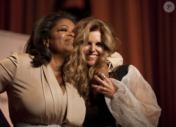 Oprah Winfrey et Maria Shriver à Los Angeles, le 26 octobre 2010.