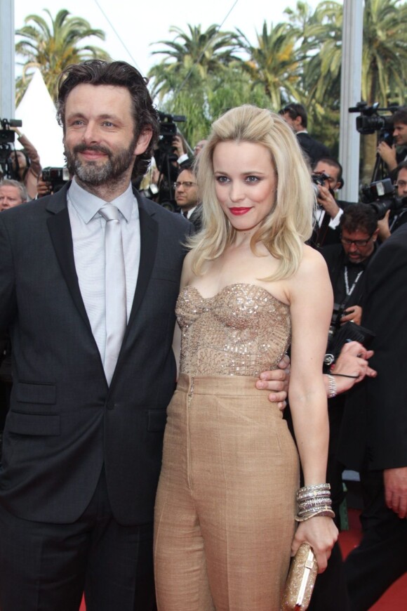 Sublime Rachel McAdams ! Au côté de son compagnon Michael Sheen, elle était à Cannes le 12 mai 2011 pour la première de Sleeping Beauty