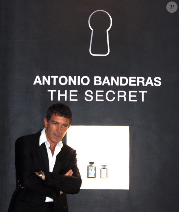 Antonio Banderas lors de la promotion de son parfum Secretos Sobre Negro à Rio de Janeiro le 24 mai 2011.