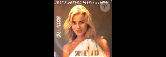 Sophie Favier, charmeuse en couverture de son single Aujourd'hui plus qu'hier en 1984.