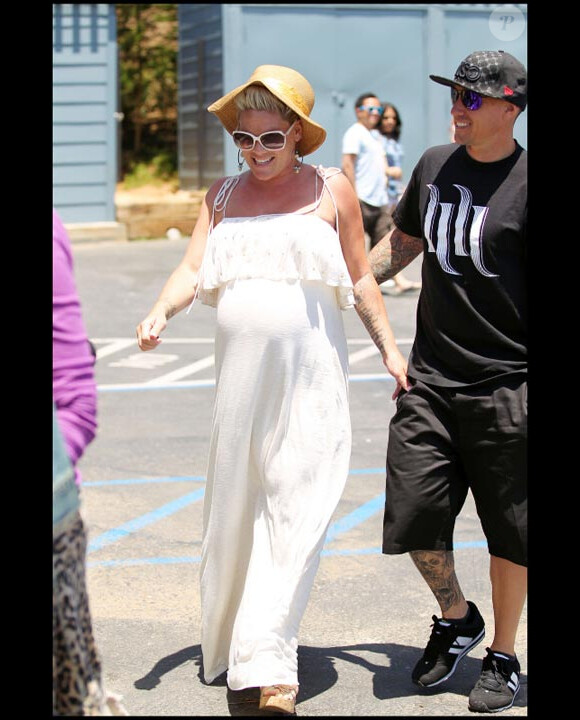 Pink et son mari Carey Hart se rendent dans un restaurant de Malibu le 28 mai 2011