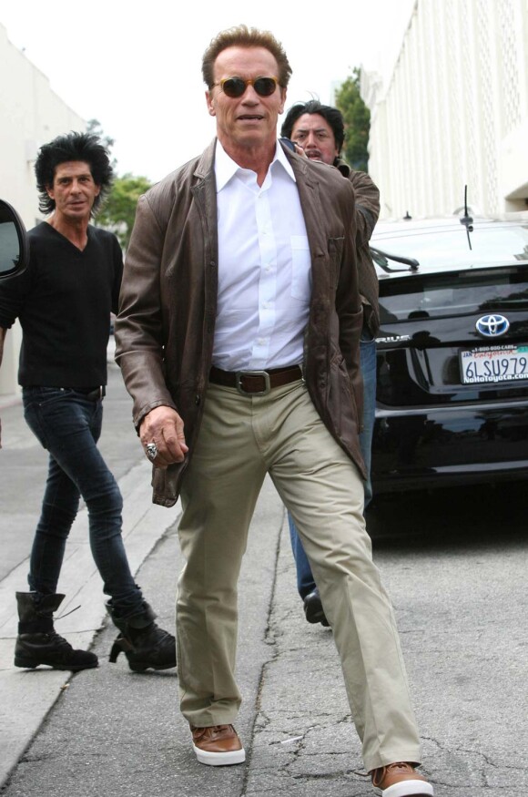 Arnold Schwarzenegger fait du shopping à Beverly Hills, le 4 juin 2011.