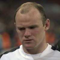 Wayne Rooney : la métamorphose qui va rajeunir le footballeur disgracieux !