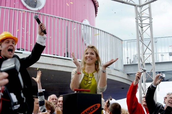 Le 8 juin 2011, la princesse Maxima des Pays-Bas inaugurait un centre pédagogique à Almere.