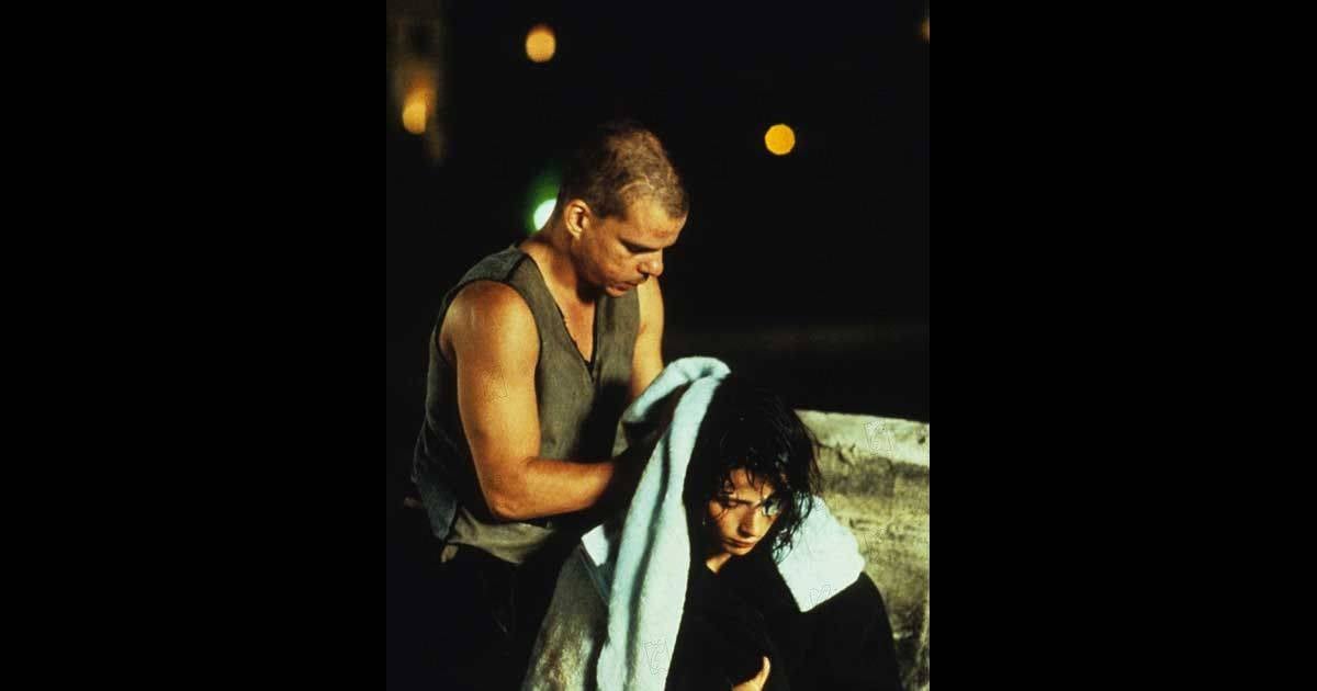 Les Amants Du Pont Neuf Bande Annonce Image extraite des Amants du Pont-Neuf, de Leos Carax, sorti en 1991
