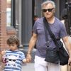 Harvey Keitel et son fils cadet Roman se baladent dans les rues de Soho, New York, le 9 juin 2011