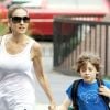 Sarah Jessica Parker amène son fils James à l'école à NEw York le 10 juin 2011
