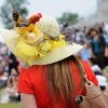En marge de la course hippique du Prix de Diane, un véritable concours de chapeaux s'est organisé ! Ces mesdames ont rivalisé d'originalité le 12 juin 2011 à l'hippodrome de Chantilly.