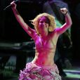 Shakira est actuellement en pleine tournée intitulée The Sun Comes Out World Out. La chanteuse sera à Paris les 13 et 14 juina avant de s'envoler en Amérique Latine pour reprendre une série de concerts mi-juillet. Uruguay, 6 mars 2011 
