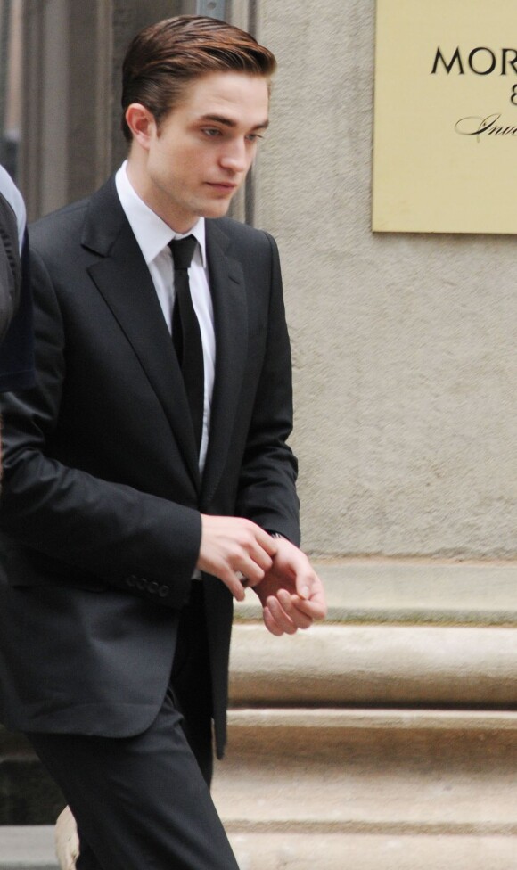 Robert Pattinson durant le tournage de Cosmopolis à Toronto le 29 mai 2011