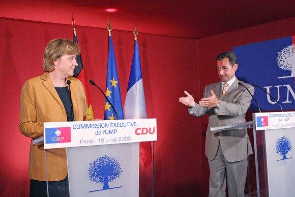 Angela Merkel  et Nicolas Sarkozy, le 19 juillet 2005... Une amitié qui ne date pas d'hier !