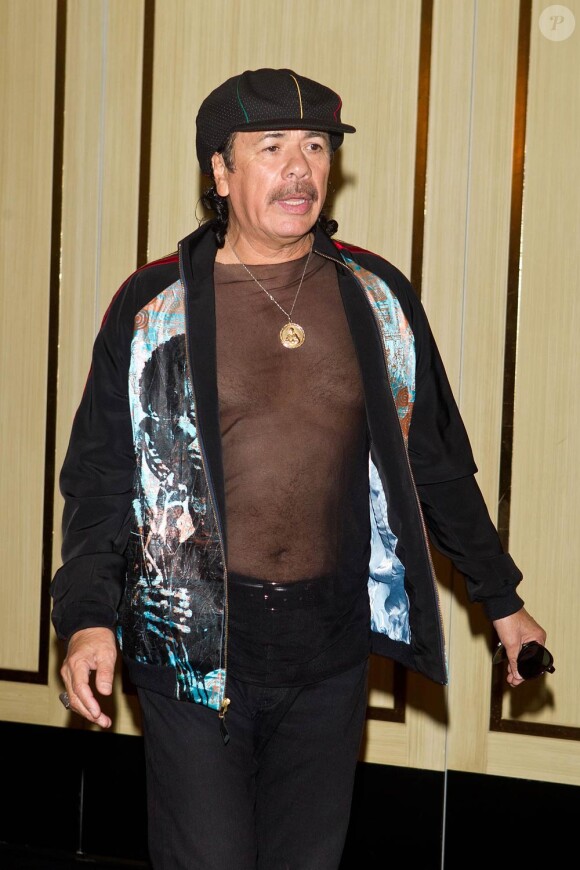 Carlos Santana était venu à l'aise pour son intronisation sur le Walk Of Fame de Moscou le 16 juin 2011.